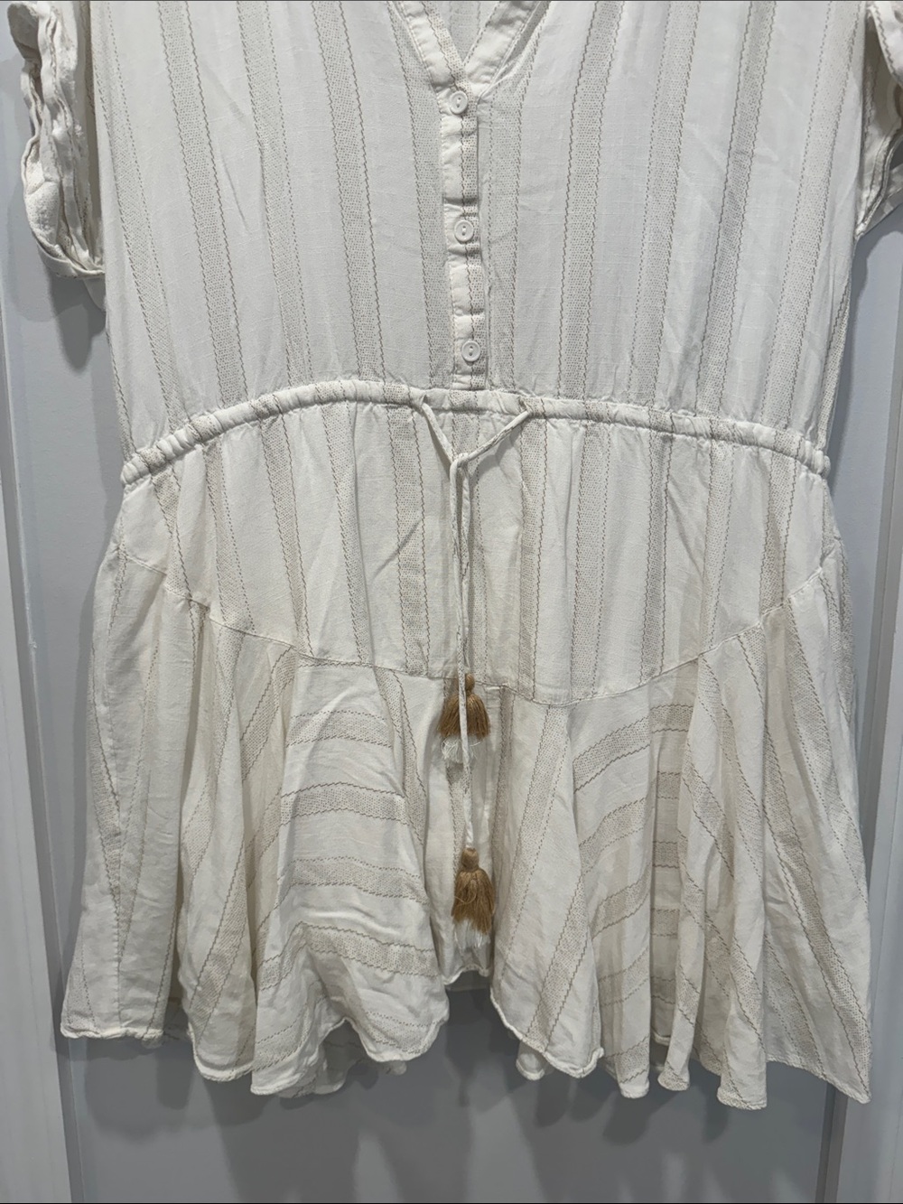 Aakaa Ivory Boho Button-Front Peplum Tunic - Picture 6 of 8